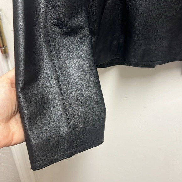 Wilsons Leather Classic Black Women's Jacket - Picture 10 of 13